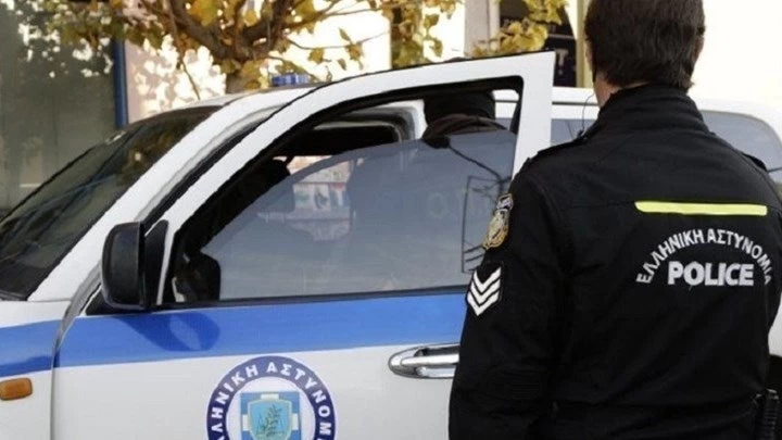 Συγκλονιστικό: Γιος έθαψε τη μάνα του στην αυλή του σπιτιού της στο Κιάτο- Ήθελε να παίρνει τη σύνταξη της-Βίντεο